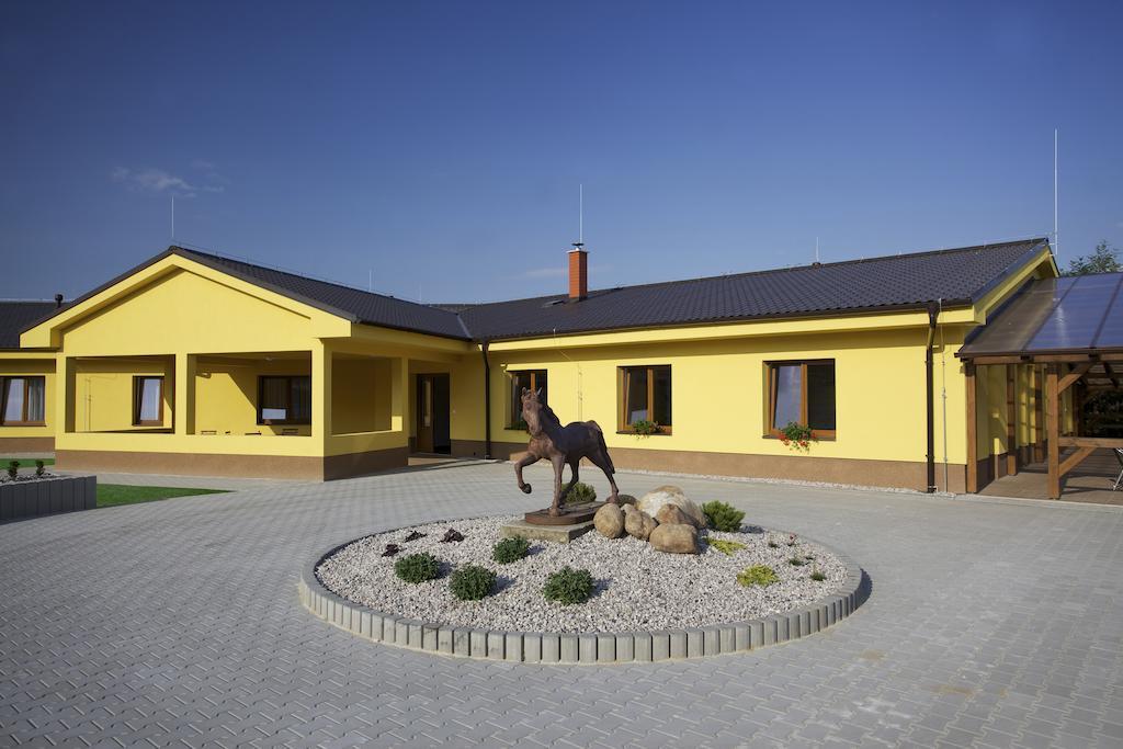 Penzion Ranch Hořovice Extérieur photo